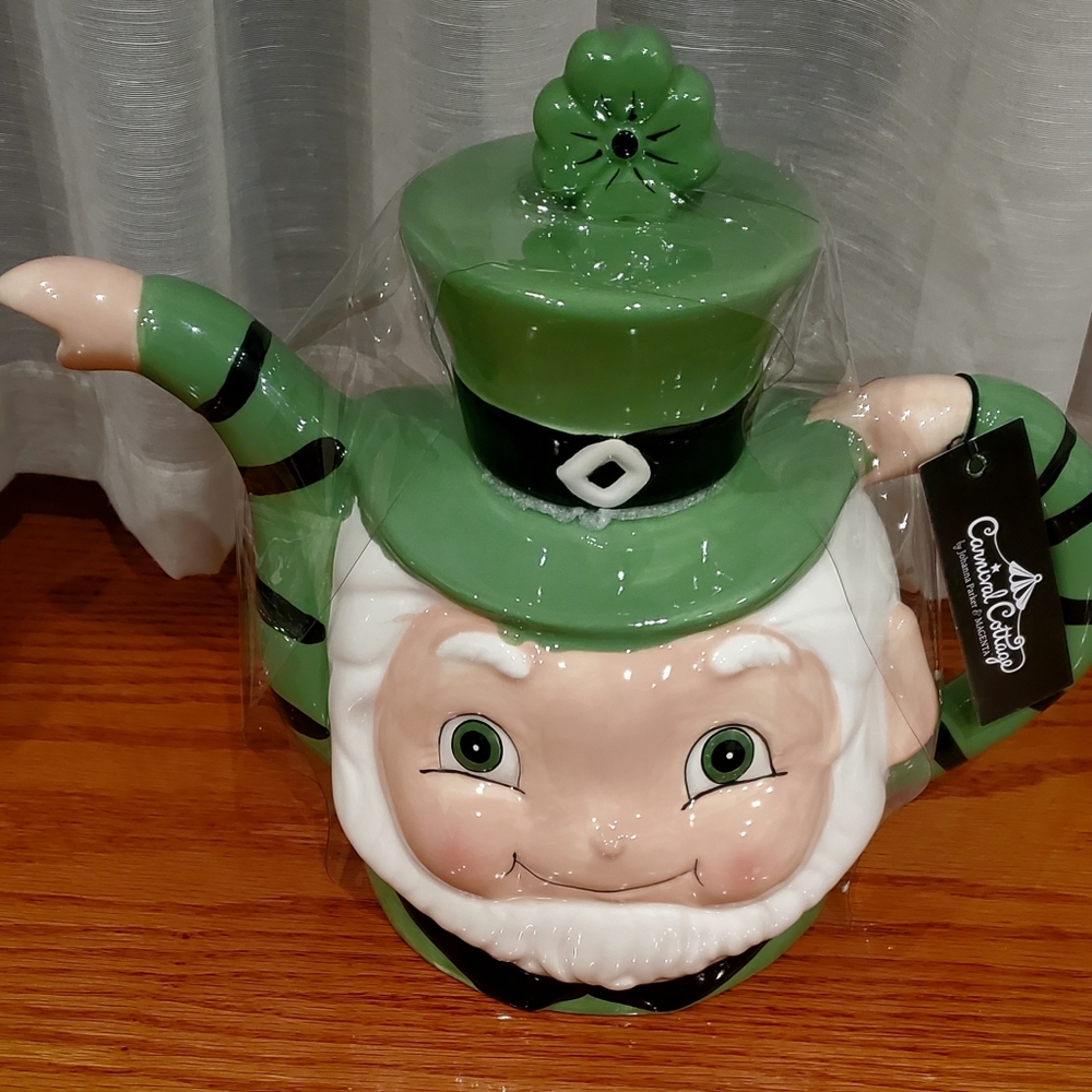Johanna Parker Carnival Cottage Leprechaun Teapot - Picture 3 of 5